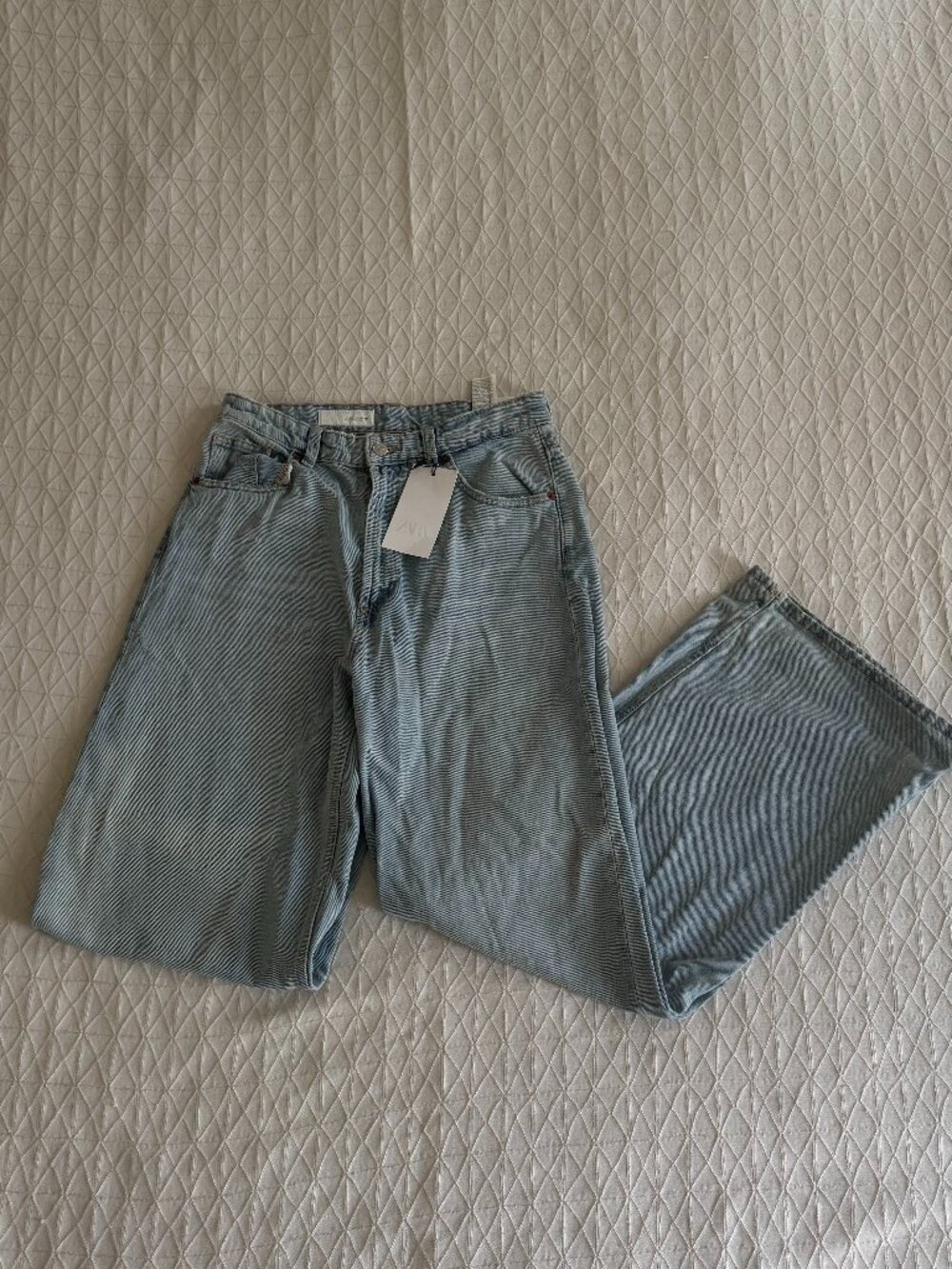 Zara TRF High Waist Extra Wide Leg Jeans - Light Wash NWT 29/US 8 (2 Available)